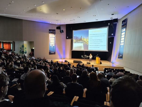 Kwaliteit terug in QA: Verslag van Corina Pip’s presentatie op Test Automation Days 2025
