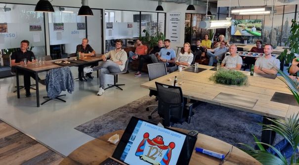 En ineens ben je als bedrijf oud genoeg voor een reünie